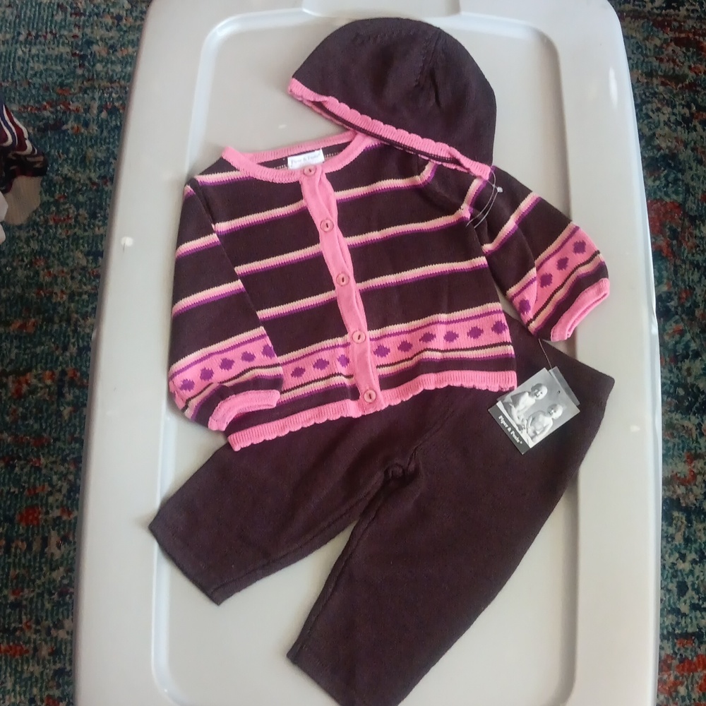 Piper and Posie 3 piece knit outfit